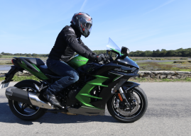Kawasaki Ninja H2 SX SE, voyage à haute vitesse