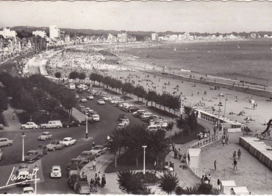 L’esplanade du Casino au milieu des années 1960