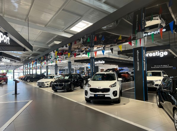 Autosphere Layout AUTOSPHERE - Le partenaire de votre projet automobile - Auto-Moto Magazine