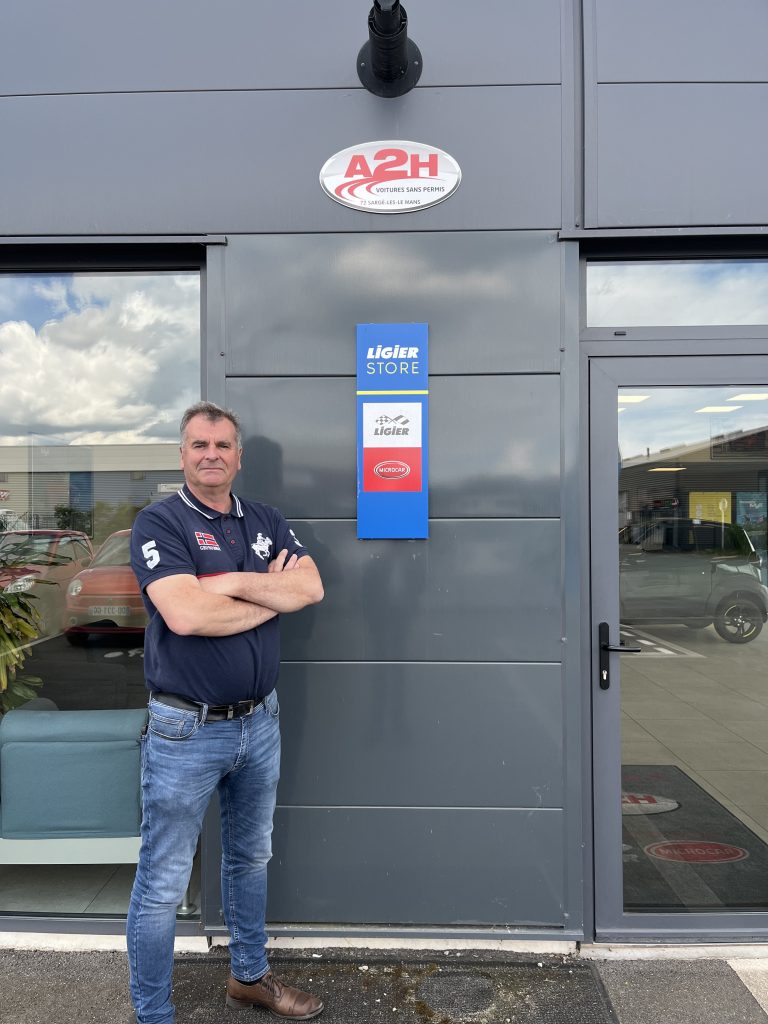 À Sargé-lès-Le Mans, Olivier Hamelin nous parle de la Ligier JS50