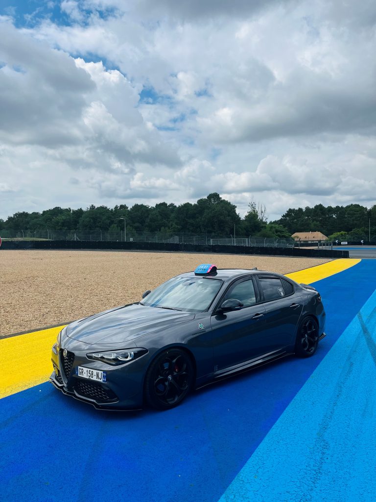 Adriver Endurance Taxi, un taxi, une multitude de services