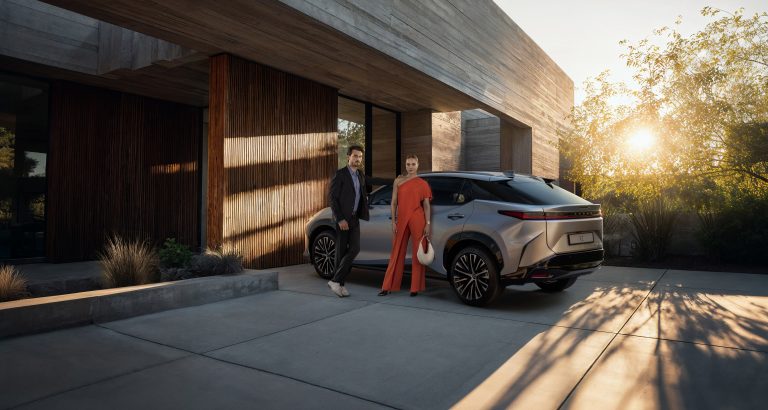 Lexus RZ, le luxe silencieux
