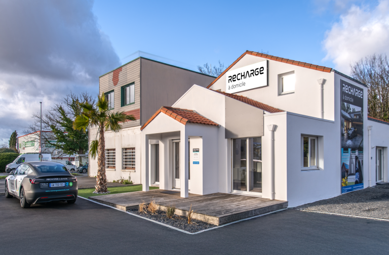 RECHARGE À DOMICILE, votre écosystème de recharge complet